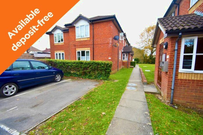 Studio To Rent In North East Road, Sholing, Southampton, Hampshire, SO19