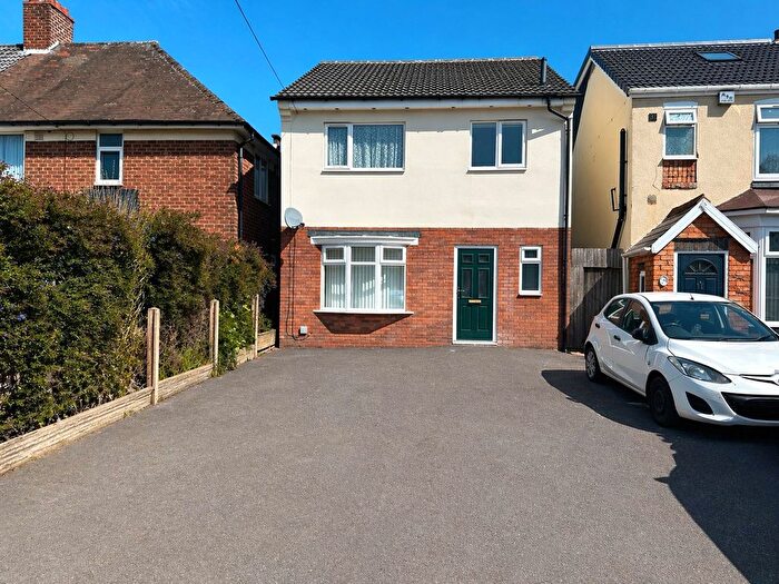 3 Bedroom Detached House For Sale In Lea Hall Road, Birmingham, West Midlands, B33