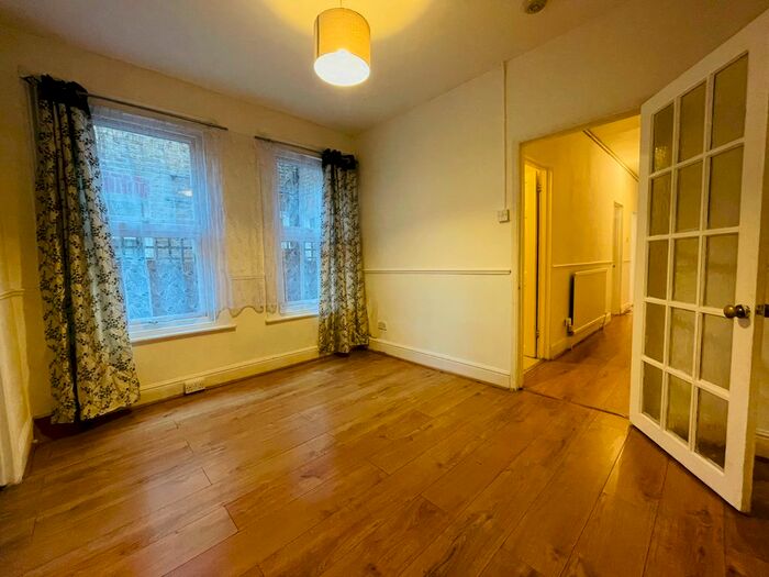 2 Bedroom Maisonette To Rent In Kettering Street, London, SW16