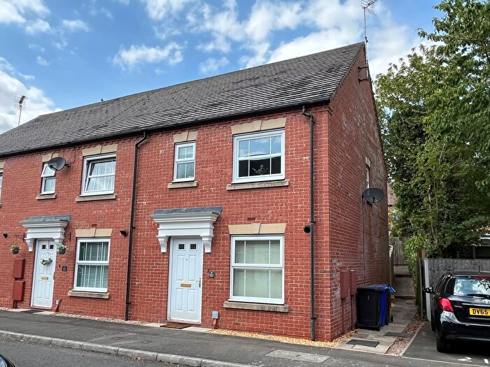 3 Bedroom End Of Terrace House To Rent In Drovers Close, Uttoxeter, ST14