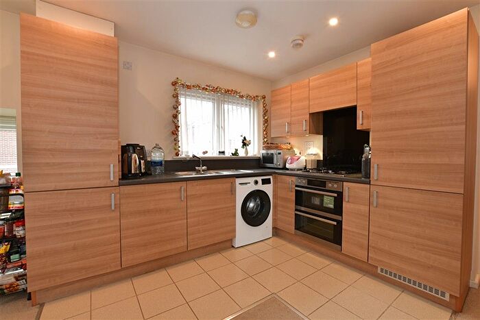 2 Bedroom Property For Sale In Wells Court, Northfleet, Gravesend, Kent, DA11