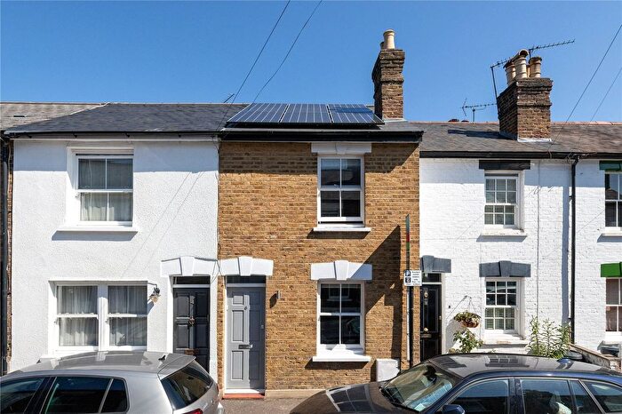 2 Bedroom Terraced House To Rent In Connaught Road, Richmond, TW10