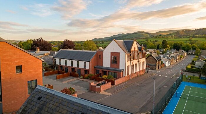 2 Bedroom Flat For Sale In Lucas Gardens, Juniper Green, EH14