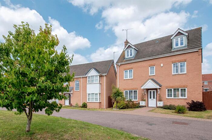 5 Bedroom Detached House For Sale In Parsonage Way, Rushden, NN10