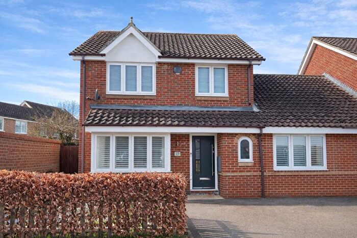 4 Bedroom Link Detached House For Sale In Marden, Kent, TN12