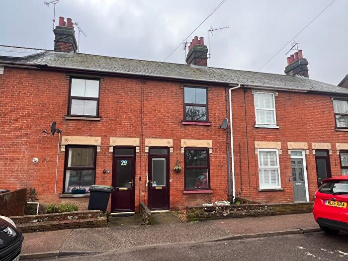 2 Bedroom Terraced House To Rent In The Street, IP8