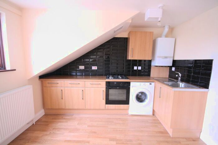 1 Bedroom Flat To Rent In Newington Green Road, Islington, N1