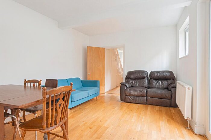 6 Bedroom Terraced House To Rent In Lodge Road, Portswood, Southampton, SO14