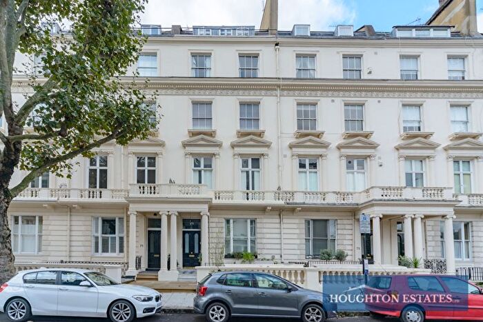 2 Bedroom Flat To Rent In Randolph Avenue, London, W9