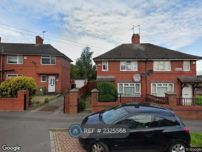 2 Bedroom End Of Terrace House To Rent In Winrose Avenue, Leeds, LS10