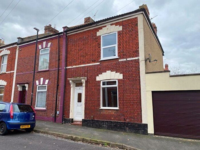 2 Bedroom Terraced House To Rent In Oxford Street, Bristol, BS5