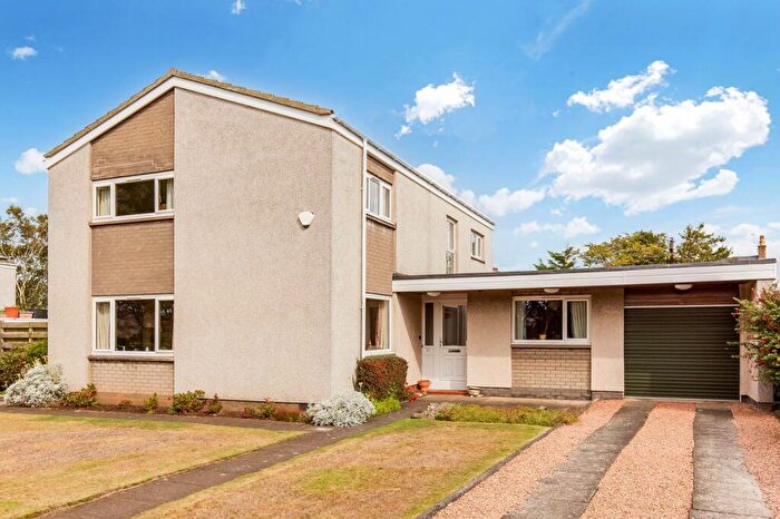 5 Bedroom Detached House For Sale In Irvine Crescent, St Andrews, KY16