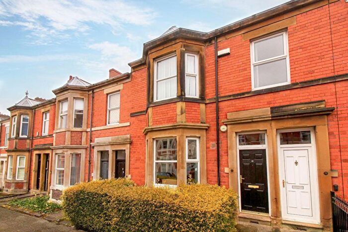 2 Bedroom Flat To Rent In Ashleigh Grove, Jesmond, Newcastle Upon Tyne, NE2