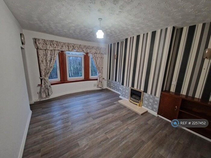 2 Bedroom Flat To Rent In Muiryfauld Drive, Glasgow, G31