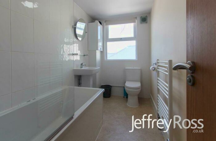 8 Bedroom Private Hall To Rent In Richmond Road, Roath, CF24