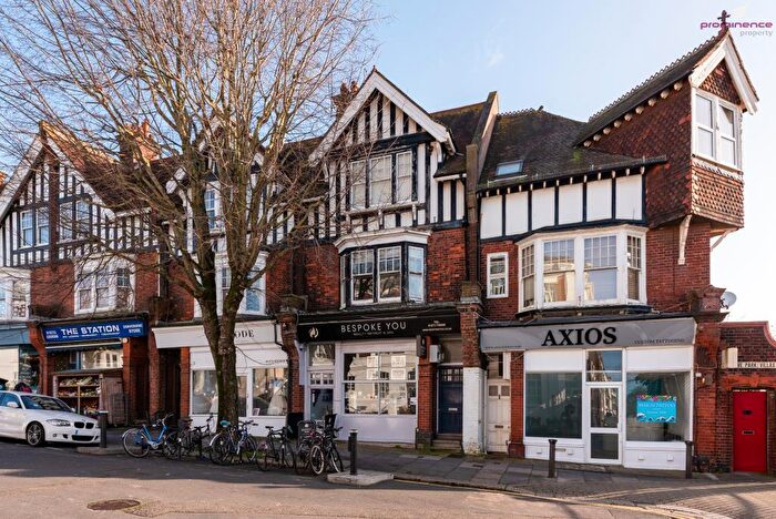 1 Bedroom Flat To Rent In Hove Park Villas, Hove, BN3