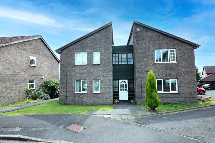 Flat To Rent In Aldeburgh Avenue, Newcastle Upon Tyne, Tyne And Wear, NE15
