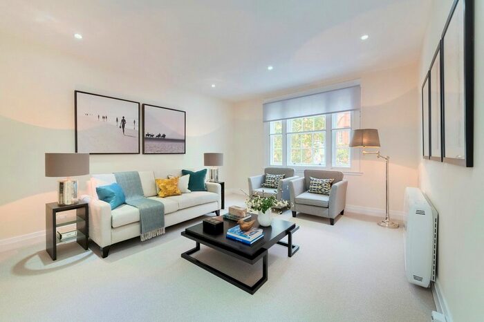 2 Bedroom Flat To Rent In Eccleston Place, Belgravia, London, SW1W