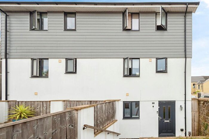 4 Bedroom Semi-Detached House For Sale In Pridham Lane, Plymouth, PL2