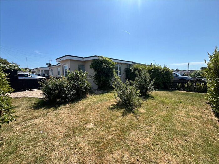 2 Bedroom Bungalow To Rent In Camber Drive, Pevensey Bay, BN24
