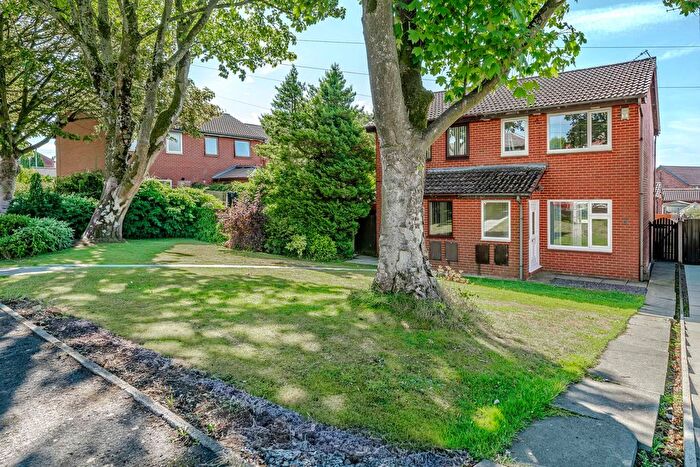 2 Bedroom Semi-Detached House For Sale In Rawlinson Lane, Heath Charnock, PR6