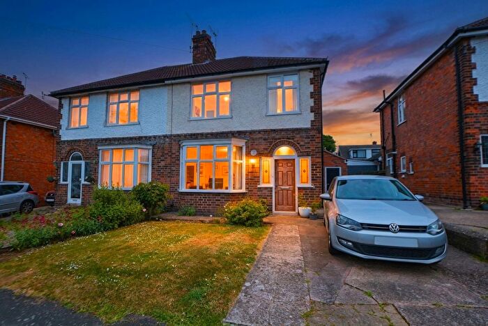 4 Bedroom Semi Detached House For Sale In Sandy Rise, Wigston, Leicester, LE18