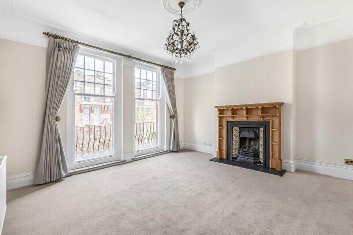 3 Bedroom Apartment To Rent In Riverview Gardens, Barnes, London, SW13