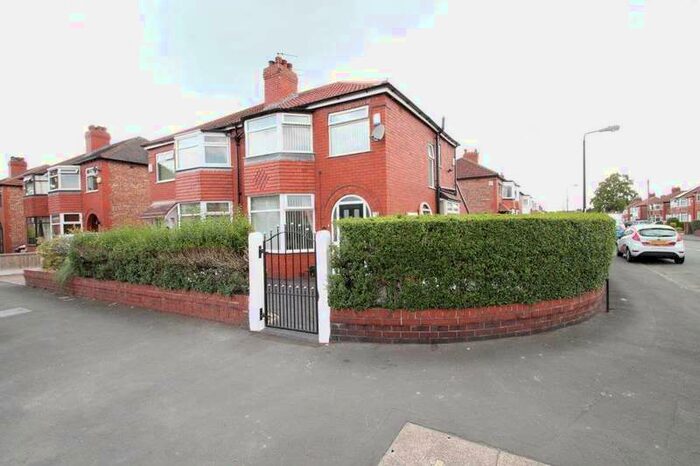 3 Bedroom Semi-Detached House To Rent In Riddings Road, , Timperley, WA15