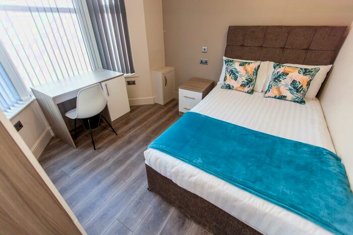 6 Bedroom Terraced House To Rent In Albert Edward Road, L7