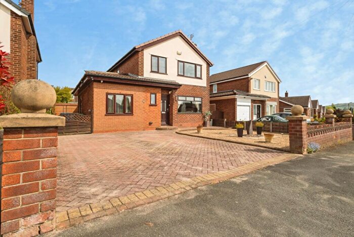 4 Bedroom Detached House For Sale In Welch Road, Hyde, Greater Manchester, SK14