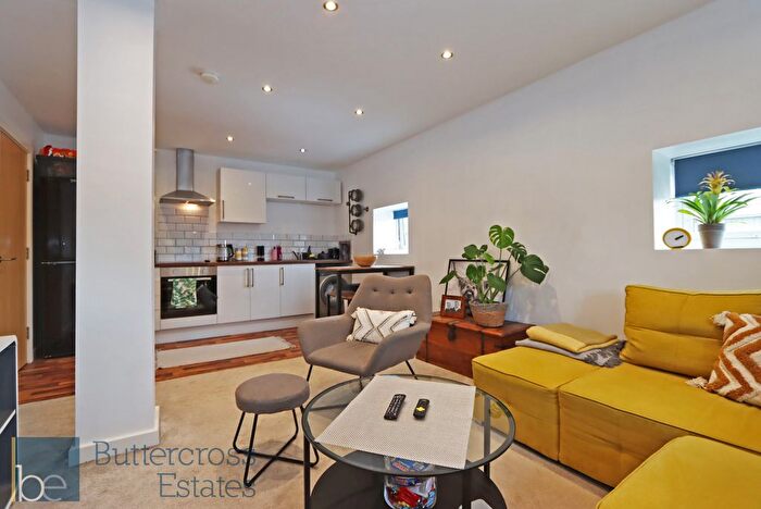 2 Bedroom Flat For Sale In Maltings View, George Street, Newark, NG24