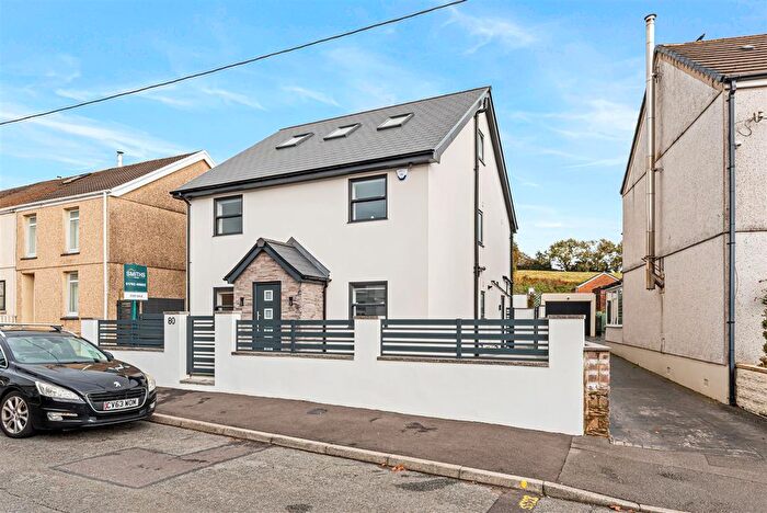 5 Bedroom Detached House For Sale In Tyn Y Bonau Road, Pontarddulais, Swansea, SA4