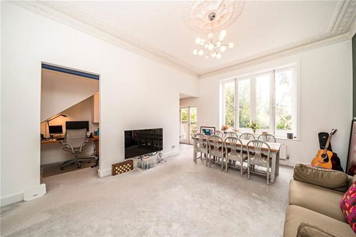 1 Bedroom Flat To Rent In Sinclair Road, London, W14