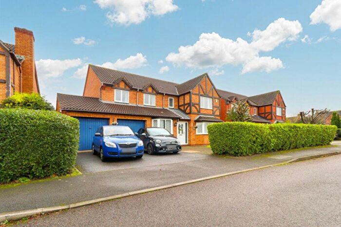5 Bedroom House To Rent In Middle Croft, GL4