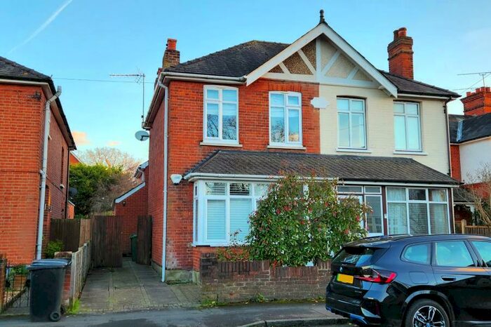 3 Bedroom Semi-Detached House To Rent In West Byfleet, Surrey, KT14
