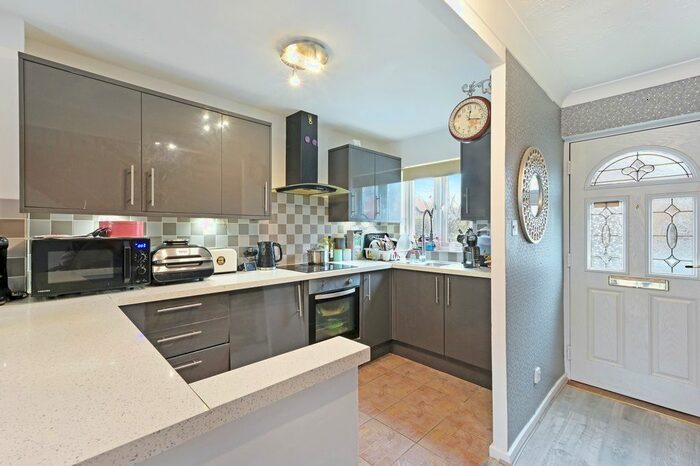 2 Bedroom Property To Rent In Keats Close, Colliers Wood, London SW19