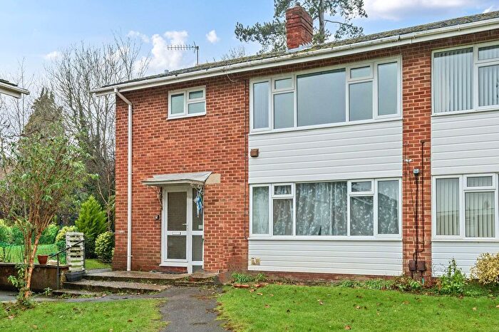 2 Bedroom Maisonette For Sale In Langton Close, Winchester, SO22