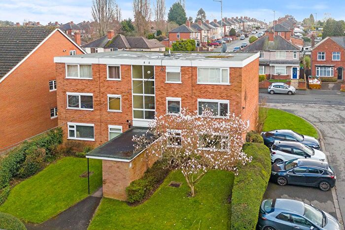 2 Bedroom Flat For Sale In Bankside Close, Coventry, CV3