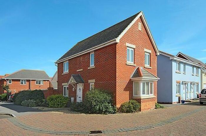 3 Bedroom Detached House To Rent In Middleton Close, Bracklesham Bay, PO20