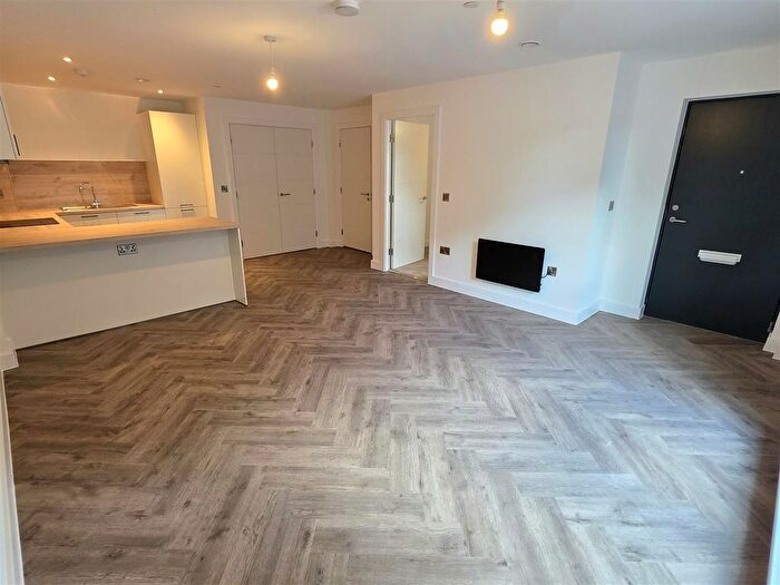 1 Bedroom Flat To Rent In Castleward Boulevard, Derby, DE1