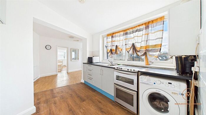 2 Bedroom Property To Rent In High Road, Leytonstone, London, E11