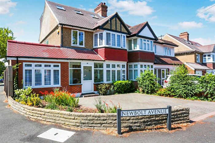 6 Bedroom Semi-Detached House For Sale In Newbolt Avenue, Cheam, SM3