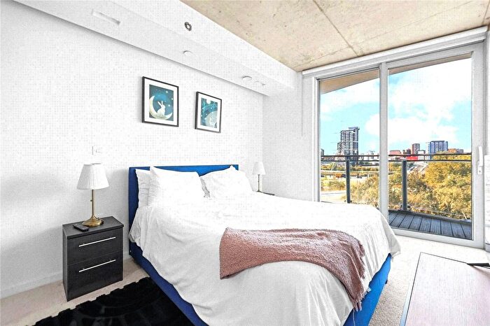 1 Bedroom Flat For Sale In Tidal Basin Road, Royal Docks, London, E16