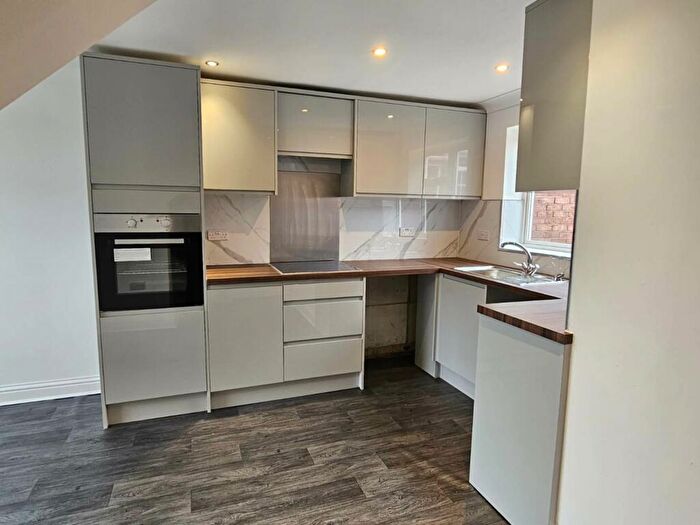 3 Bedroom Semi-Detached House To Rent In Greenacre Road, Worksop, S81