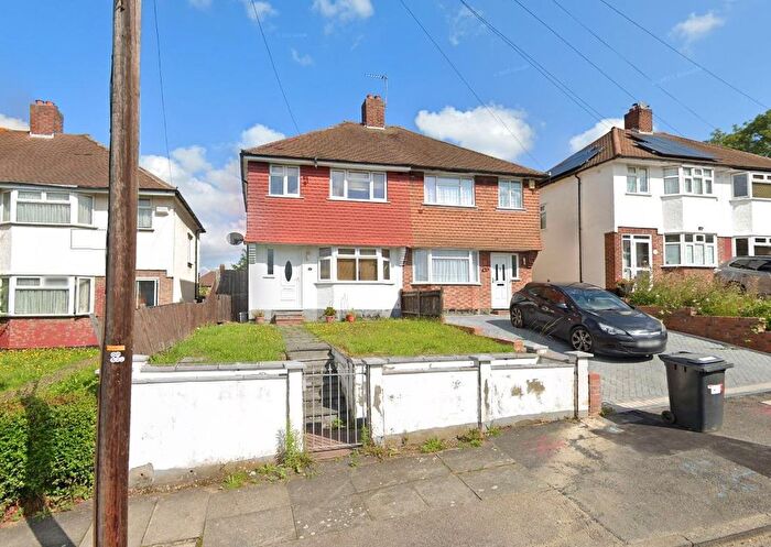 4 Bedroom Semi-Detached House To Rent In Brockman Rise, Bromley, BR1