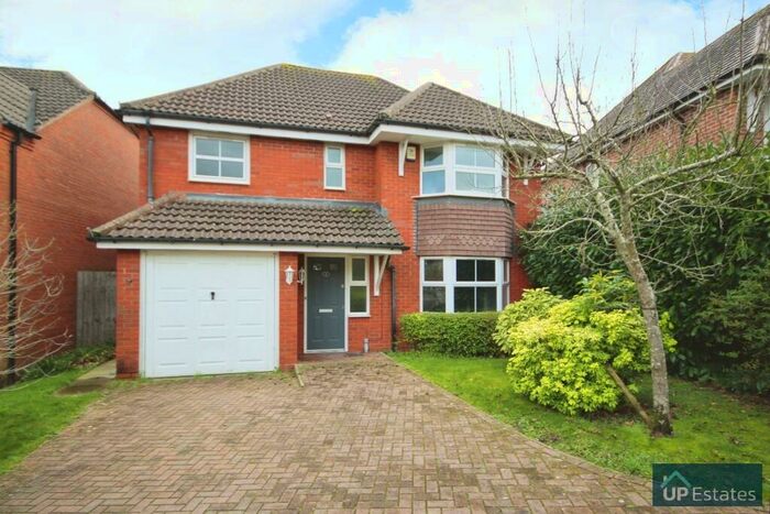 4 Bedroom Detached House To Rent In Devonshire Close, Cawston, Rugby, CV22