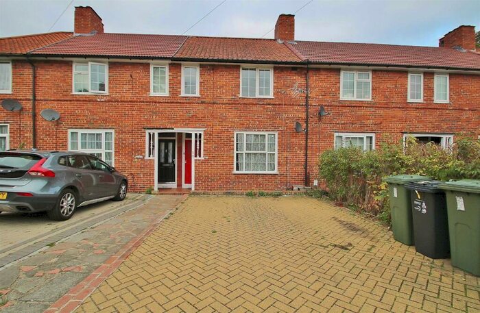 3 Bedroom Terraced House To Rent In Bruton Road, Morden, SM4