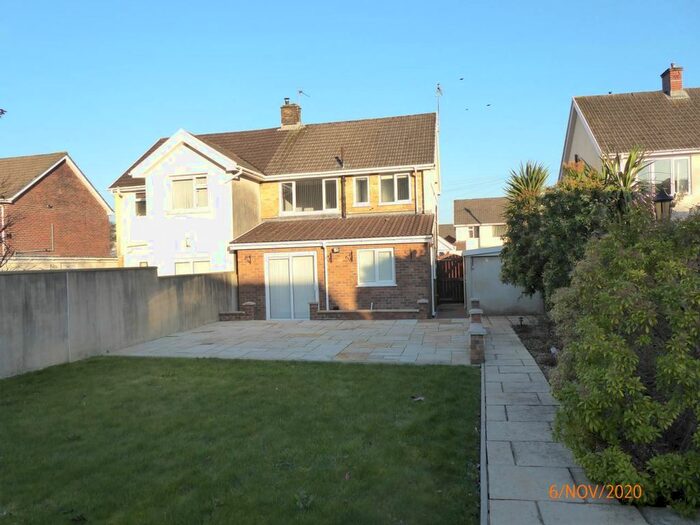 3 Bedroom Property To Rent In Heol Drindod, Johnstown, Carmarthen, SA31