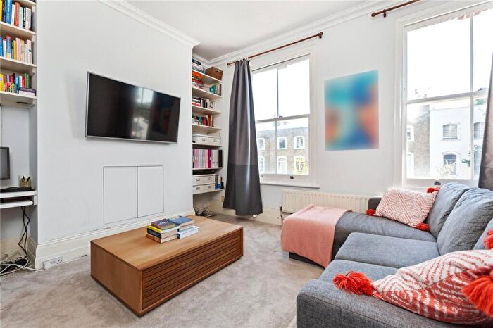 1 Bedroom Apartment To Rent In Southgate Road, London, N1
