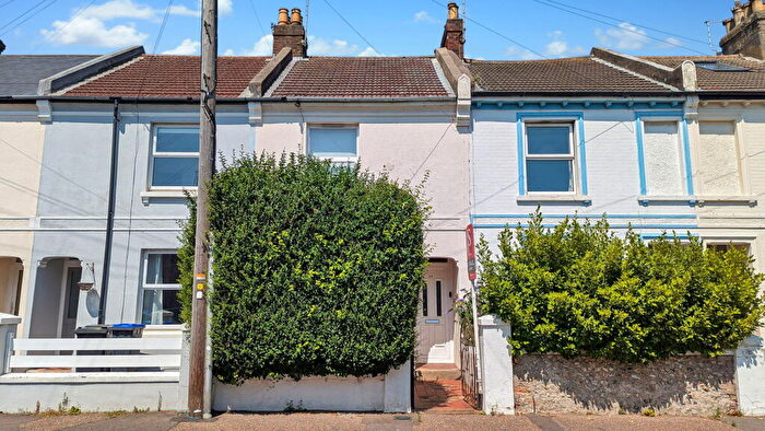 2 Bedroom Terraced House For Sale In Becket Road, Worthing, BN14